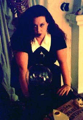 [the Redhead - closeup]